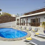Вілла Stunning Seaview Casa Tosco 5 Bedroom Pool Table
