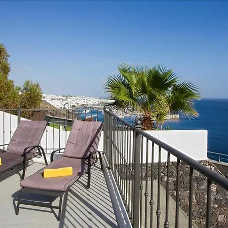Villa Stunning Seaview Casa Tosco 5 Bedroom Pool Table Overlooking Old Town Puerto Del Carmen Puerto del Carmen (Lanzarote)