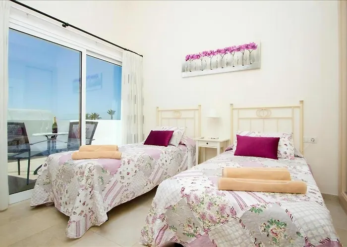 Willa Stunning Seaview Casa Tosco 5 Bedroom Pool Table Puerto del Carmen (Lanzarote)