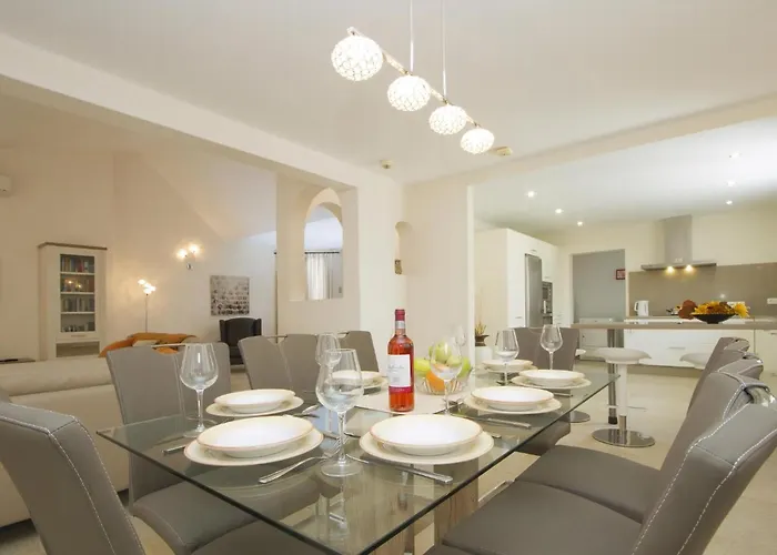 Villa Stunning Seaview Casa Tosco 5 Bedroom Pool Table *